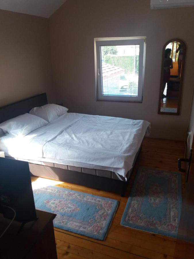 Apartman Mila I Kaja Niksic ภายนอก รูปภาพ